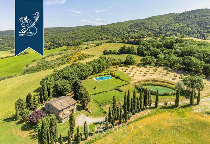 Image No.16-9 Bed Farmhouse for sale