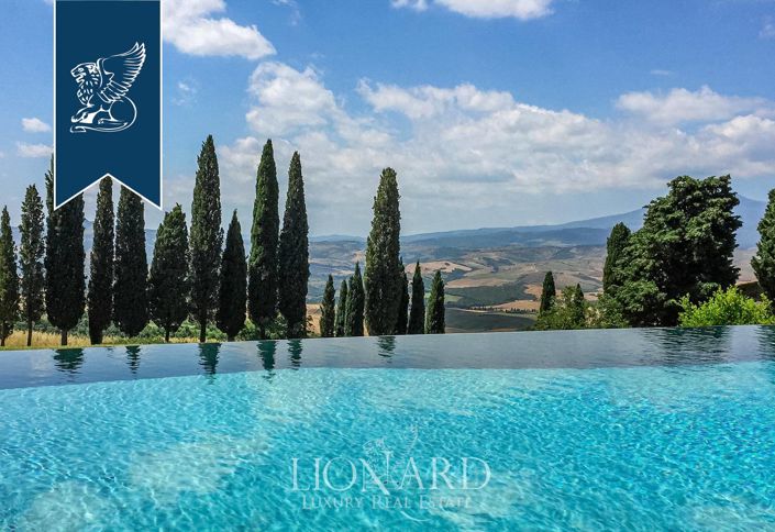 Image No.24-9 Bed Farmhouse for sale