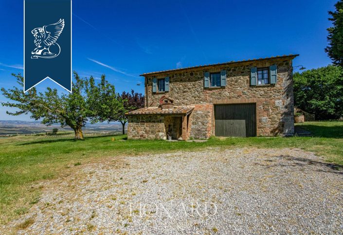 Image No.31-9 Bed Farmhouse for sale