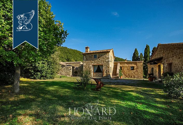 Image No.32-9 Bed Farmhouse for sale