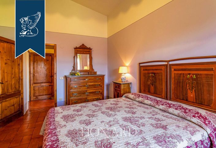 Image No.43-9 Bed Farmhouse for sale