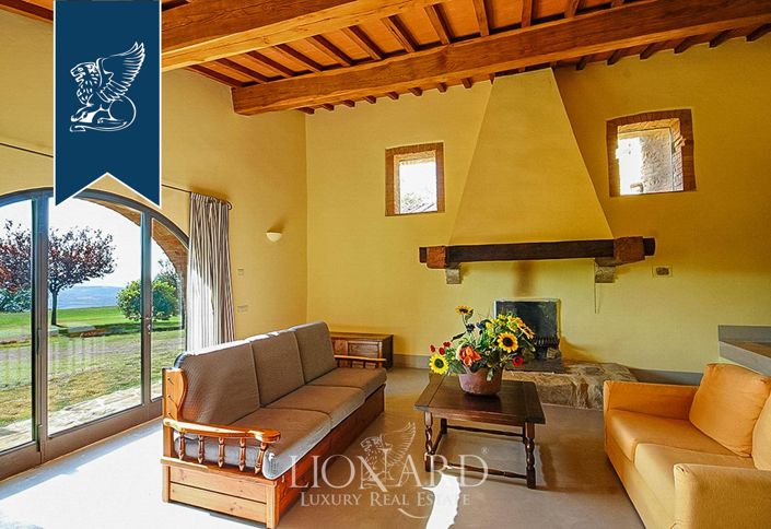 Image No.53-9 Bed Farmhouse for sale