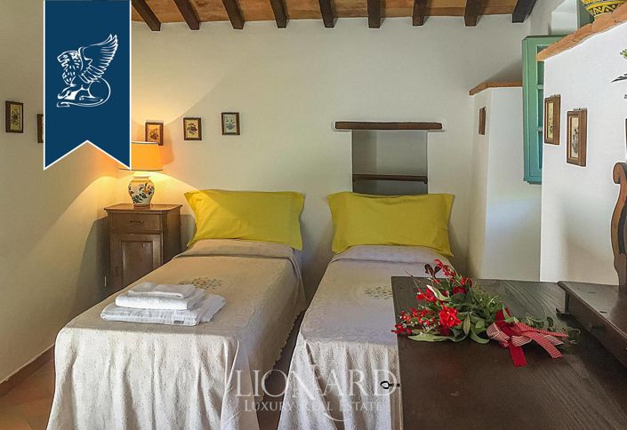 Image No.59-9 Bed Farmhouse for sale