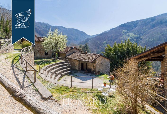 Image No.10-18 Bed Farmhouse for sale