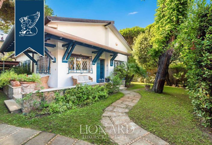 Image No.3-4 Bed Villa for sale