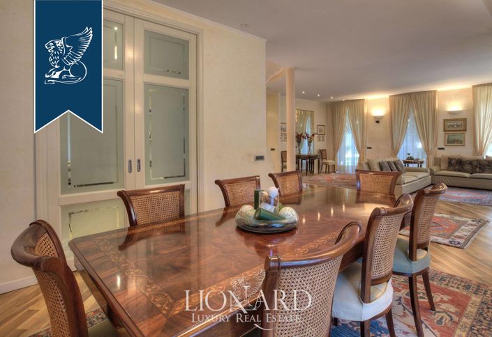 Image No.13-4 Bed Villa for sale