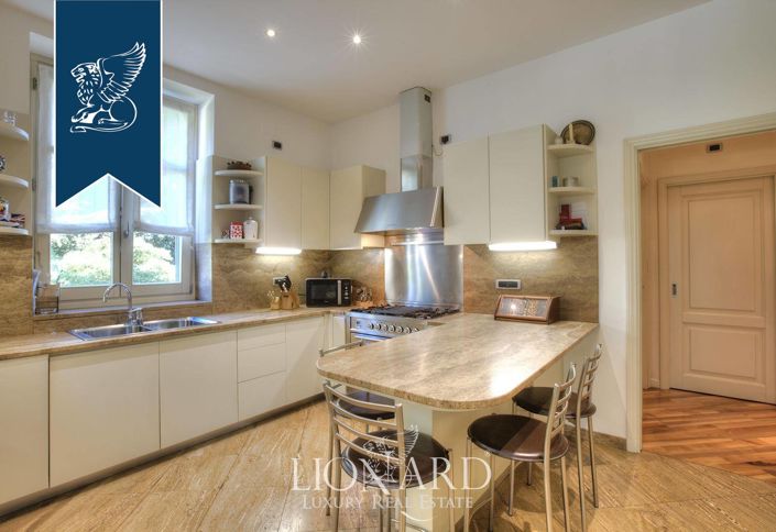 Image No.29-4 Bed Villa for sale