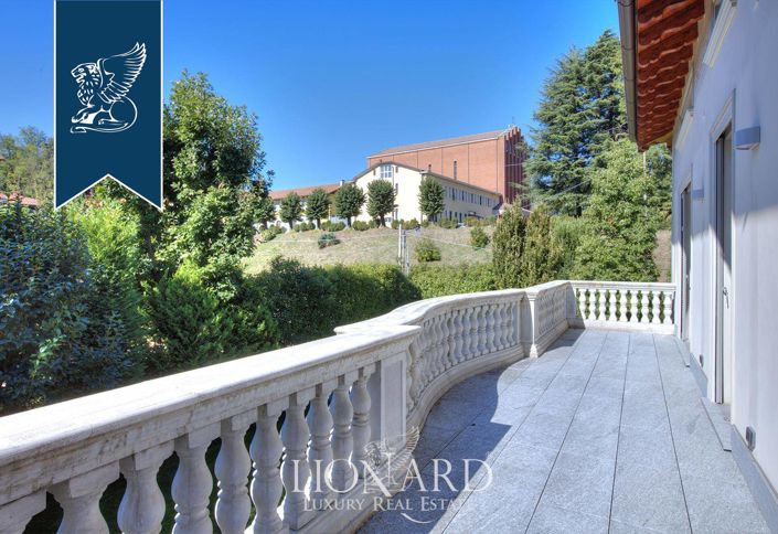 Image No.34-4 Bed Villa for sale