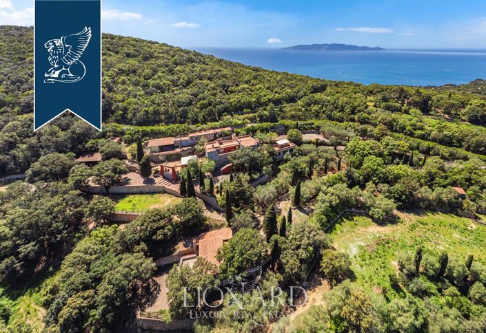 Image No.20-12 Bed Villa for sale