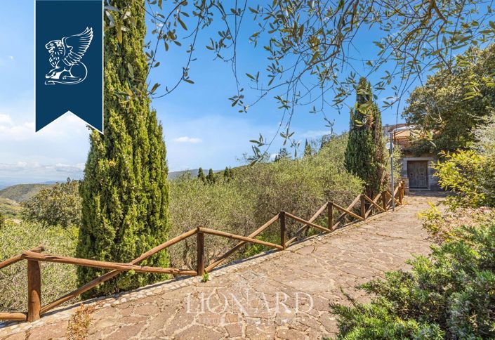 Image No.7-12 Bed Villa for sale