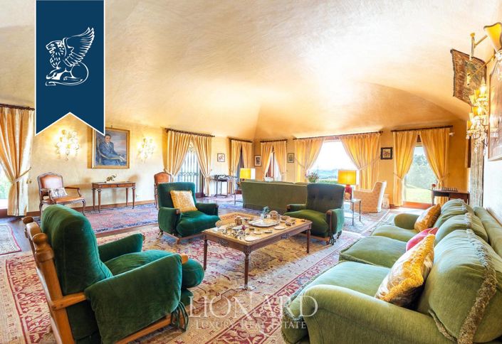 Image No.22-9 Bed Villa for sale