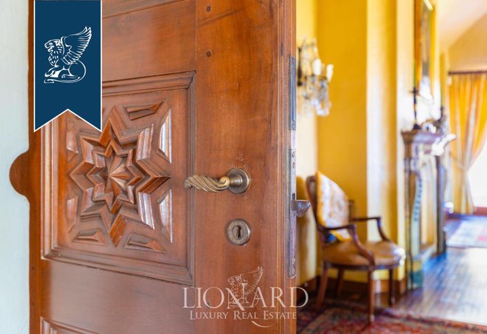 Image No.28-9 Bed Villa for sale