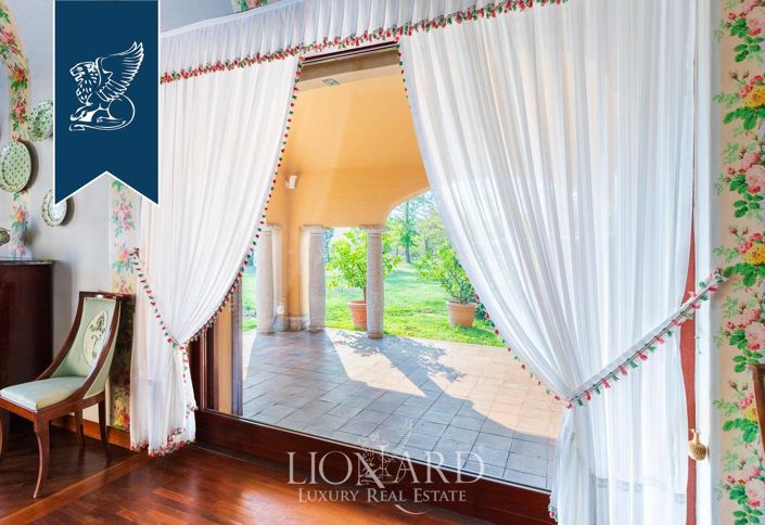 Image No.32-9 Bed Villa for sale