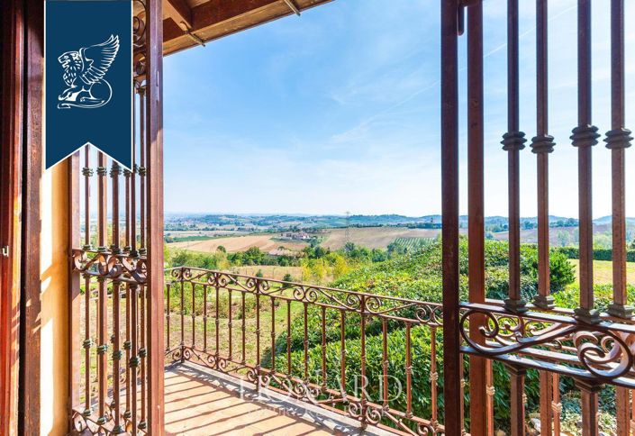 Image No.37-9 Bed Villa for sale