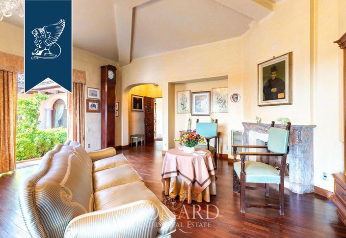 Image No.38-9 Bed Villa for sale