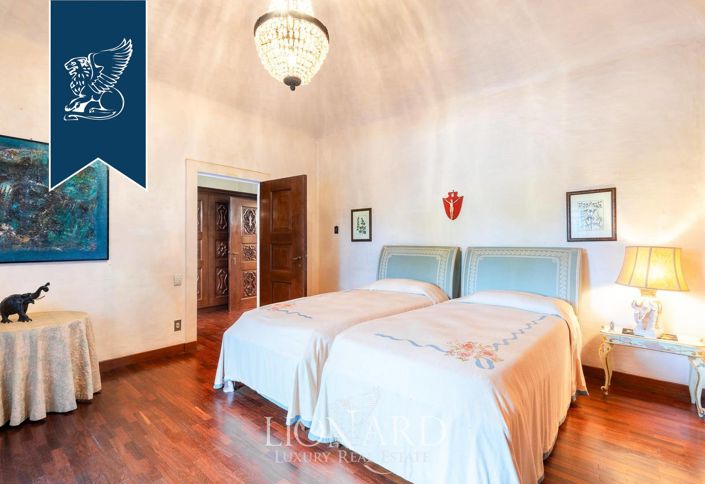 Image No.39-9 Bed Villa for sale