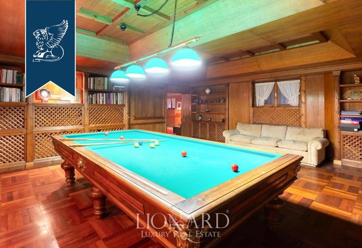 Image No.55-9 Bed Villa for sale