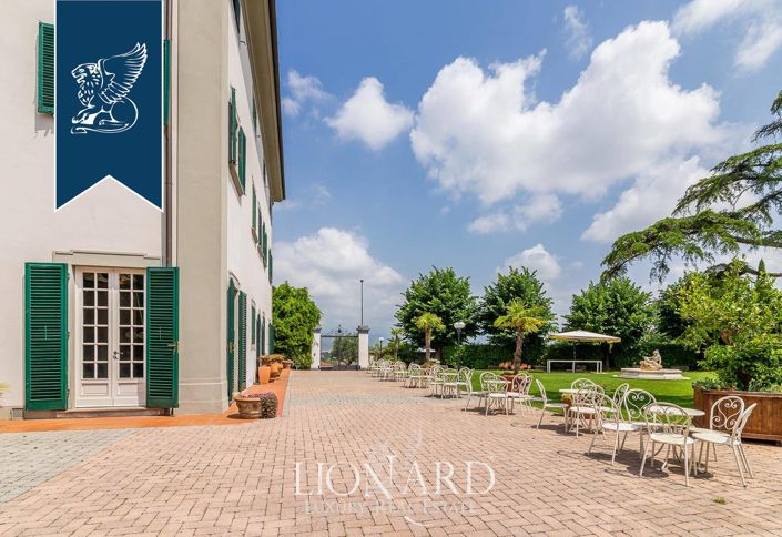 Image No.20-12 Bed Villa for sale