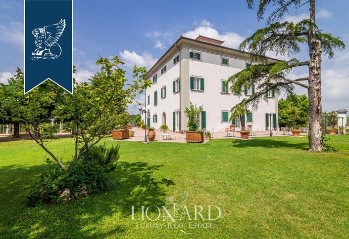 Image No.5-12 Bed Villa for sale