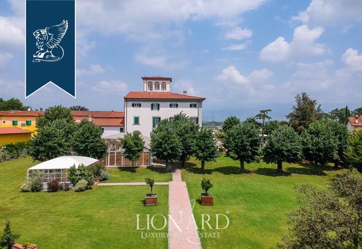 Image No.54-12 Bed Villa for sale