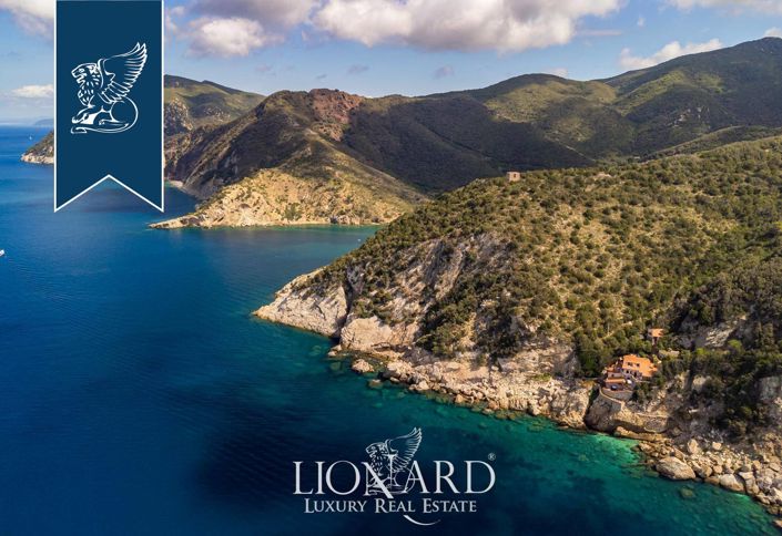 Image No.2-11 Bed Villa for sale