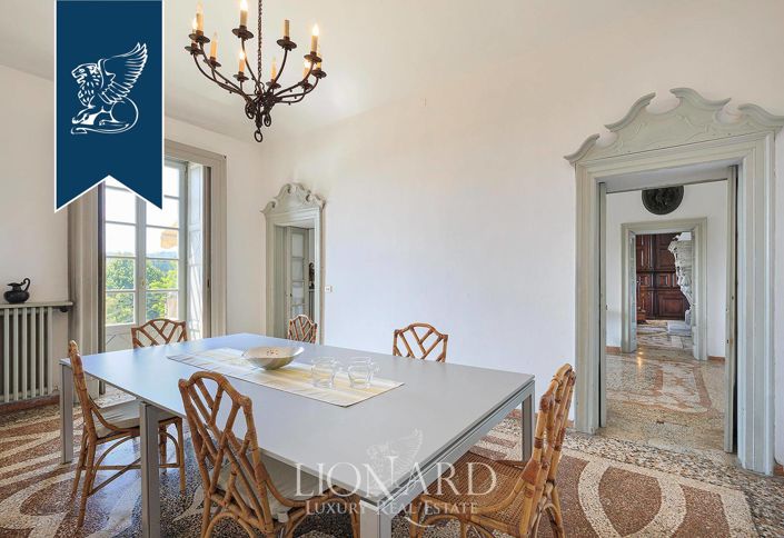 Image No.33-5 Bed Villa for sale