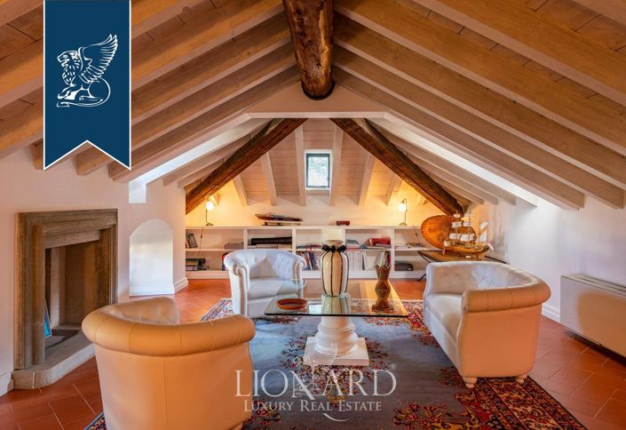 Image No.46-8 Bed Property for sale