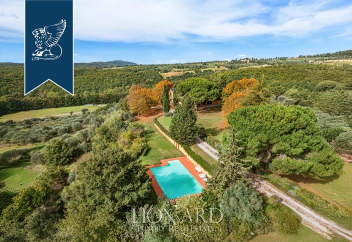 Image No.3-7 Bed Farmhouse for sale