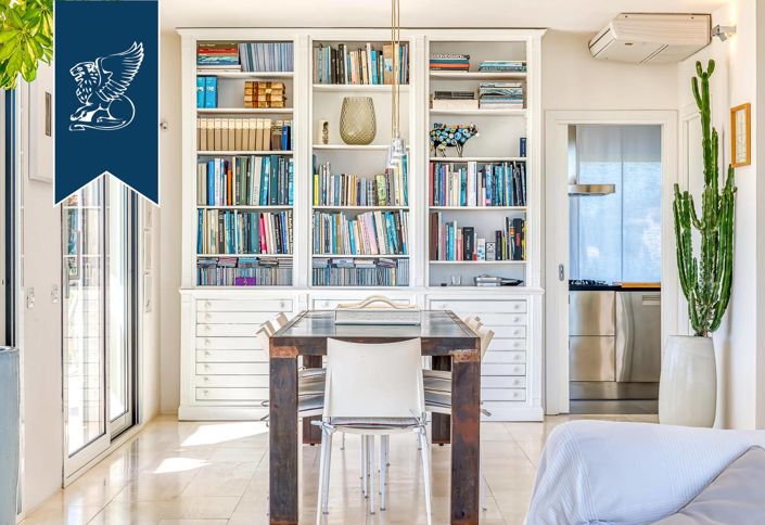 Image No.29-5 Bed Villa for sale