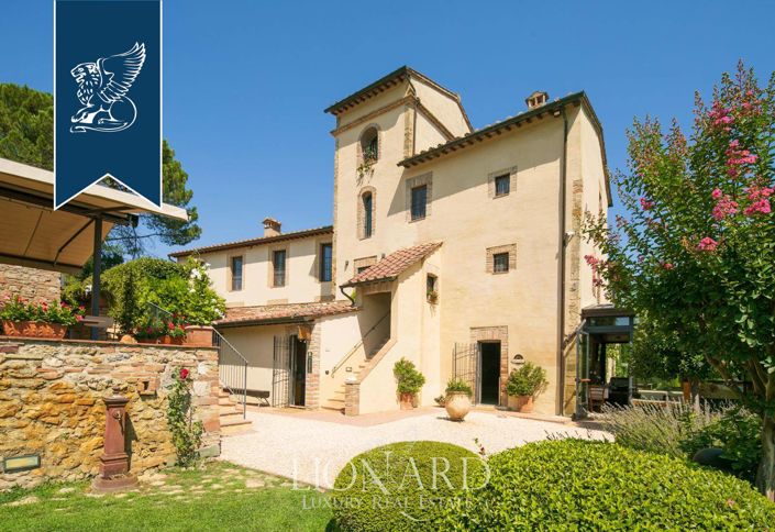 Image No.11-16 Bed Hotel for sale