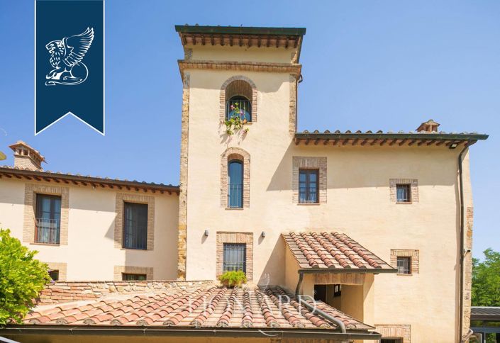 Image No.12-16 Bed Hotel for sale