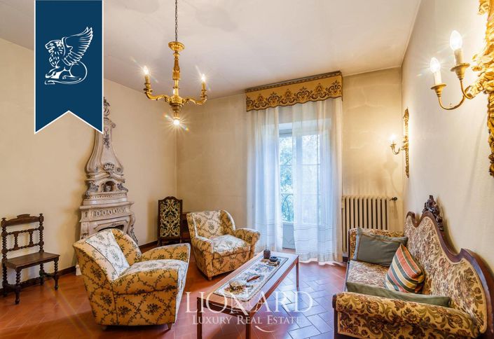 Image No.32-12 Bed Villa for sale