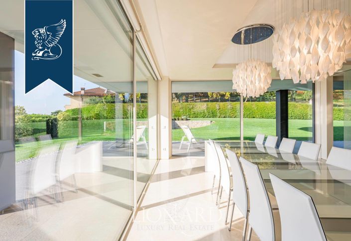 Image No.17-4 Bed Villa for sale