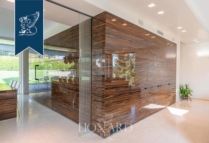 Image No.28-4 Bed Villa for sale