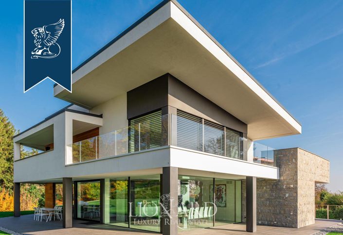 Image No.8-4 Bed Villa for sale