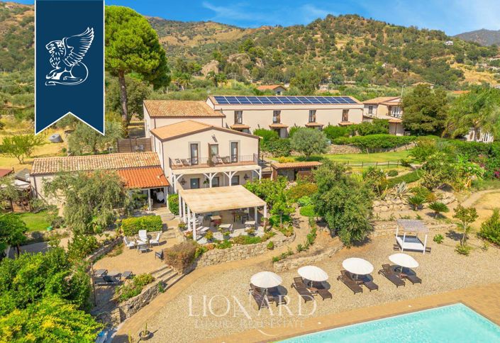 Image No.4-13 Bed Farmhouse for sale