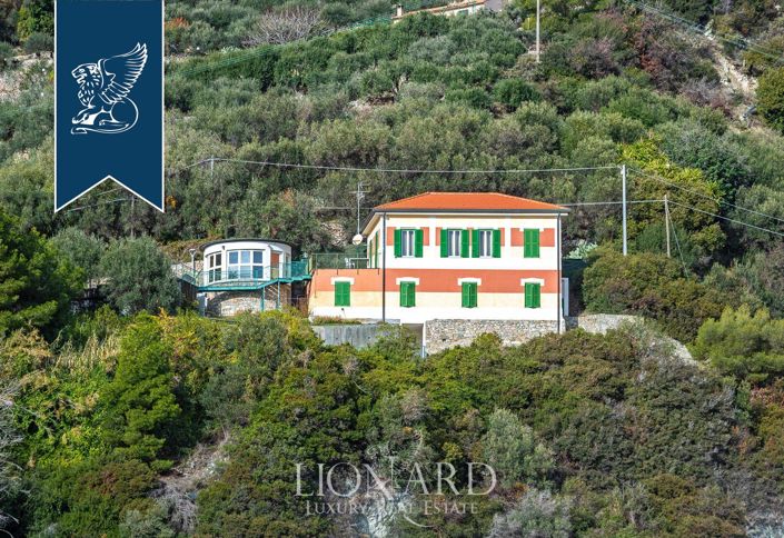 Image No.7-43 Bed Villa for sale