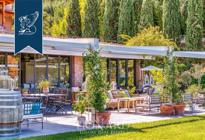 Image No.21-18 Bed Farmhouse for sale