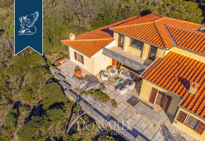 Image No.2-12 Bed Villa for sale