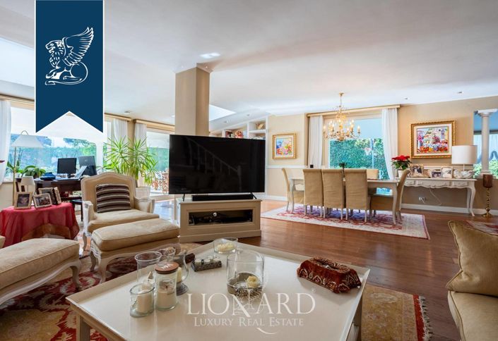 Image No.12-6 Bed Villa for sale