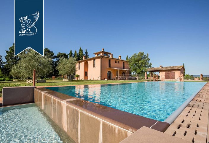 Image No.10-4 Bed Villa for sale