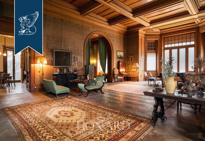 Image No.8-6 Bed Villa for sale