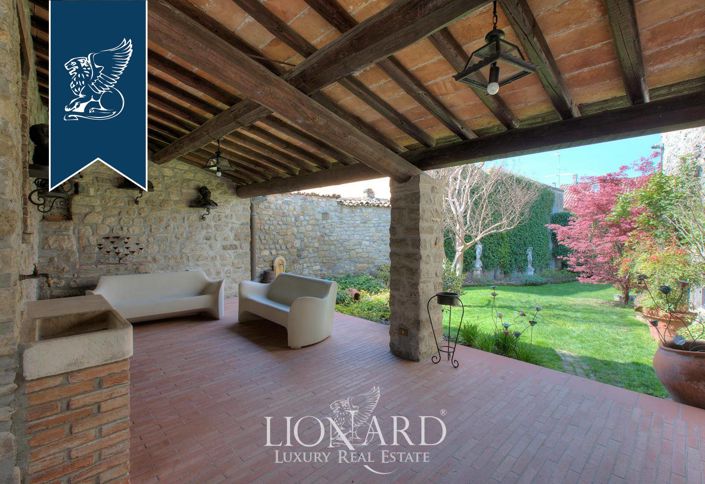 Image No.13-7 Bed Property for sale