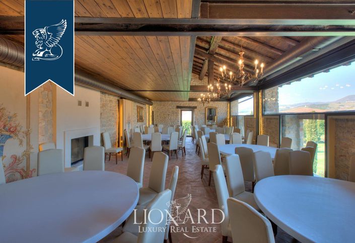 Image No.19-7 Bed Property for sale