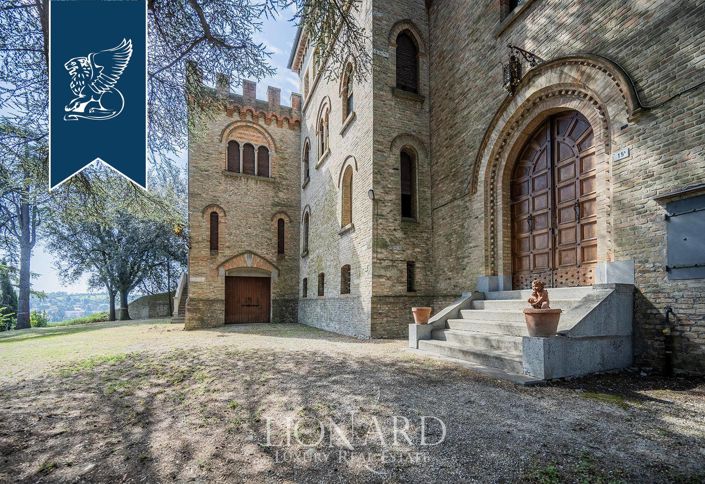 Image No.16-5 Bed Villa for sale