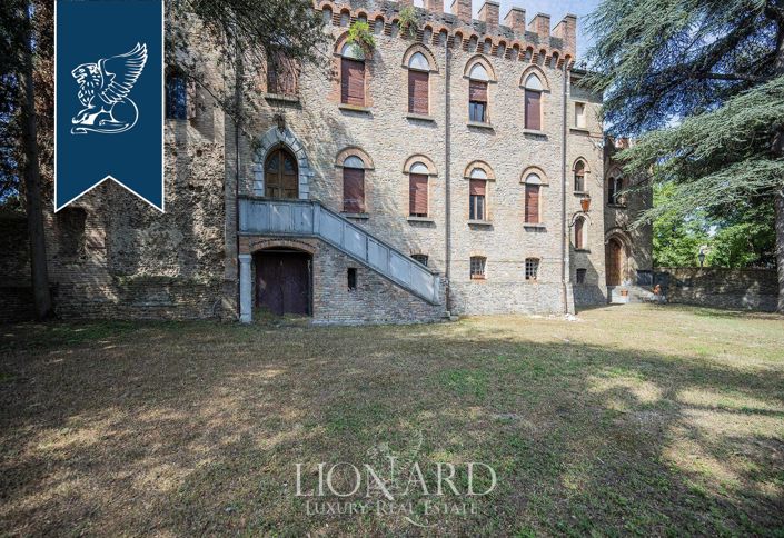 Image No.20-5 Bed Villa for sale