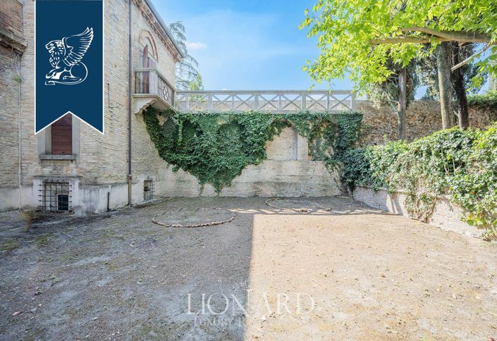 Image No.31-5 Bed Villa for sale