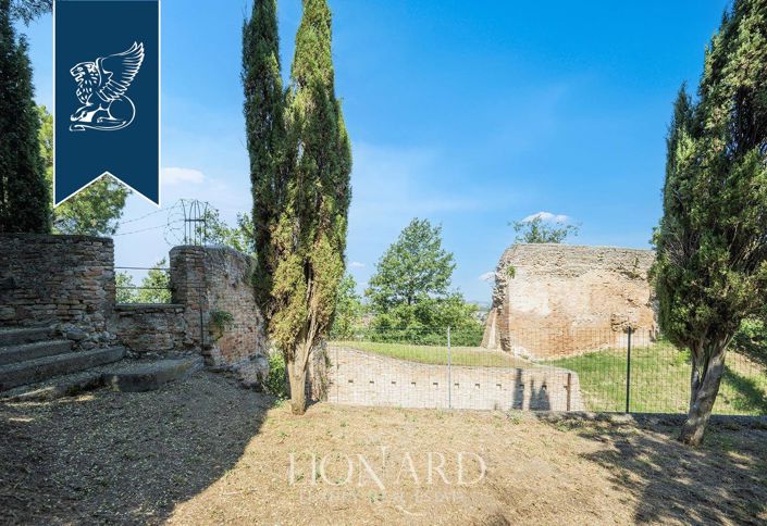 Image No.34-5 Bed Villa for sale