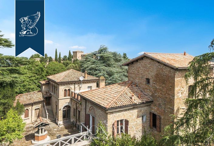 Image No.7-5 Bed Villa for sale