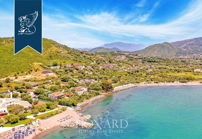 Image No.18-8 Bed Villa for sale